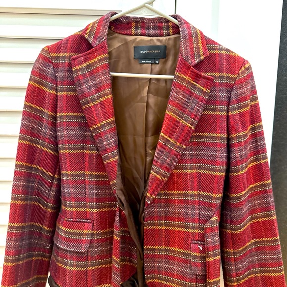 BCBGMAXAZRIA Luxury petite blazer in XS, Maroon plaid coat. Double lined. - Picture 1 of 7